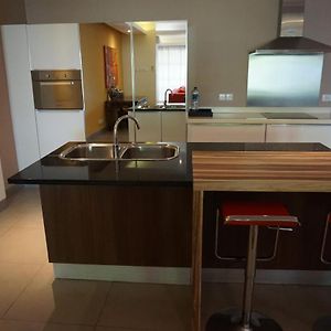 Appartement à 2 Chambres à Coucher